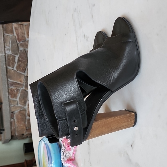 Vince Vero Cu010 black leather sandals size 7.5 (Eur 37.5) - Picture 5 of 11